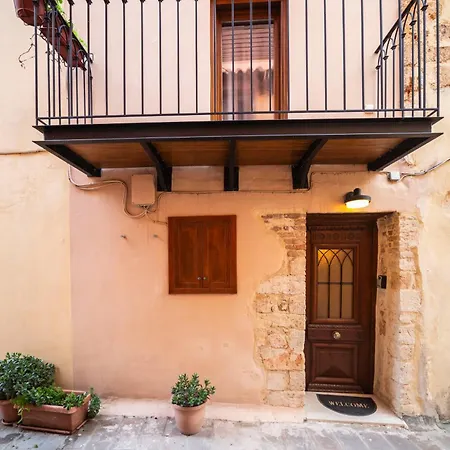 Athena's House Apartment Chania (Crete)