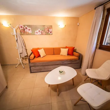 Apartment Athena's House *