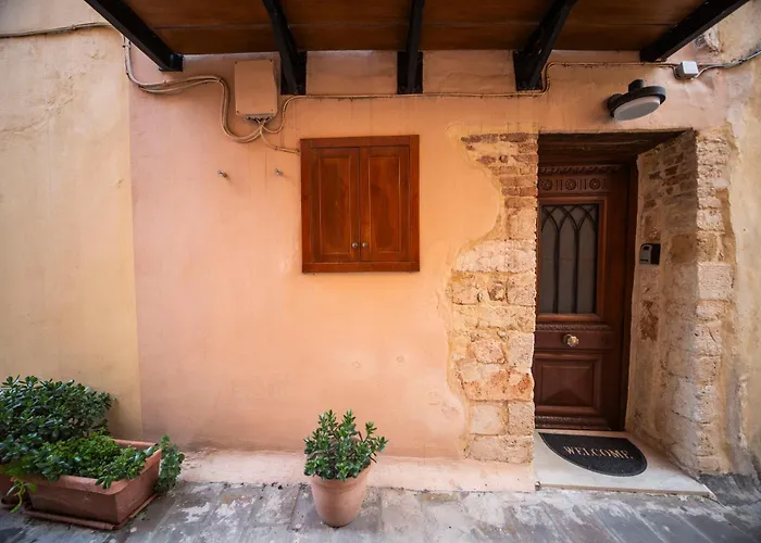 Athena's House * La Canea