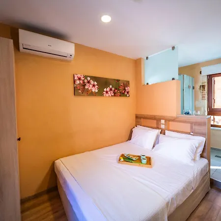 Athena's House ハニア